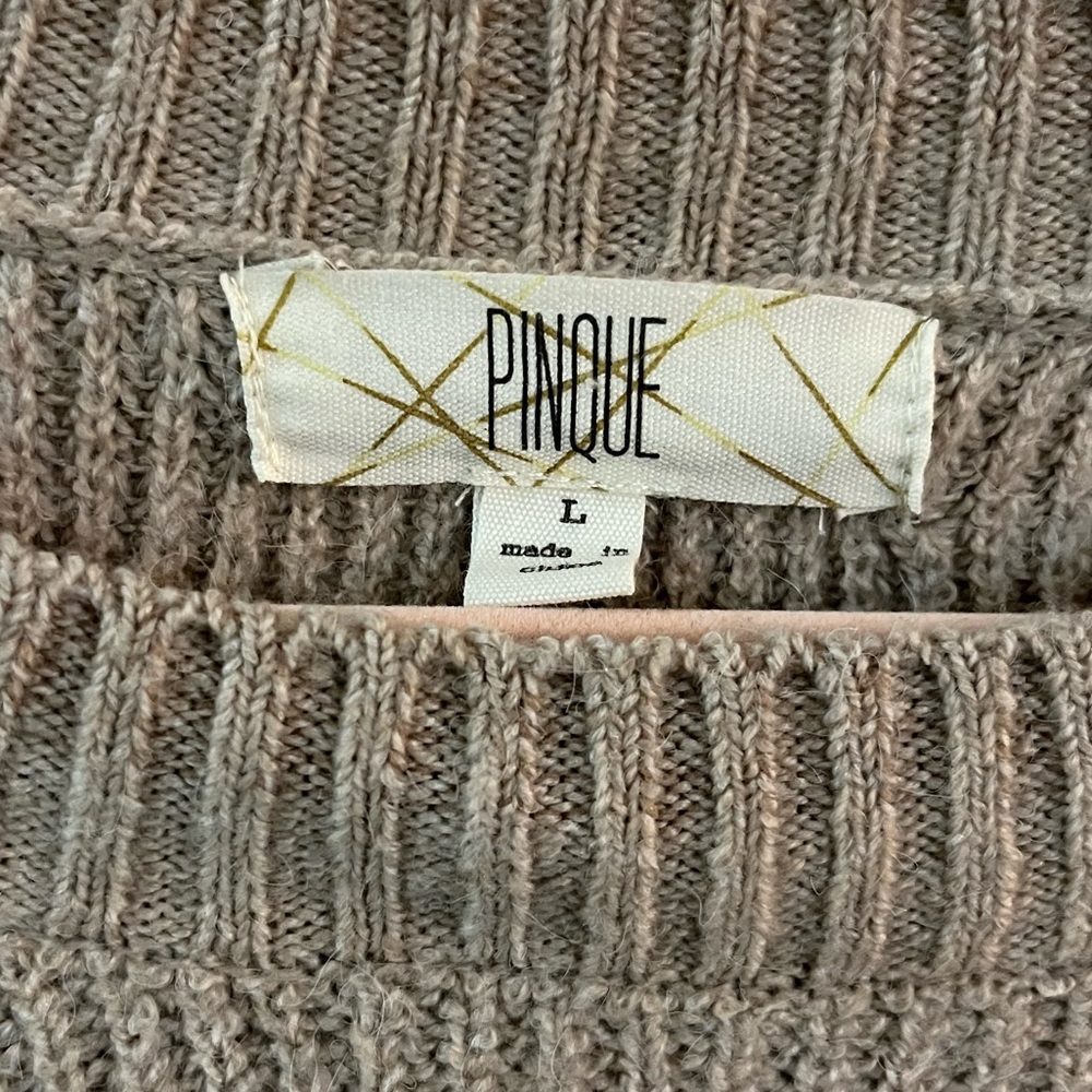 sweater - Picture 3 of 3